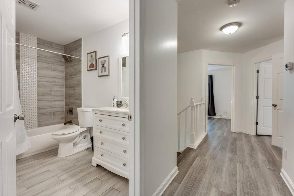 Luxury Atlanta Home - Self Check-In Pet Friendly Free Parking Bagian luar foto